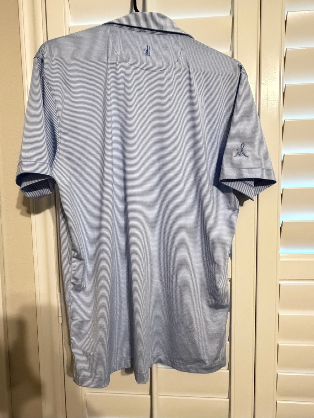 johnnie-O Maridoe Golf Club performance Polo Mens medium blue stripe shirt - Picture 3 of 4